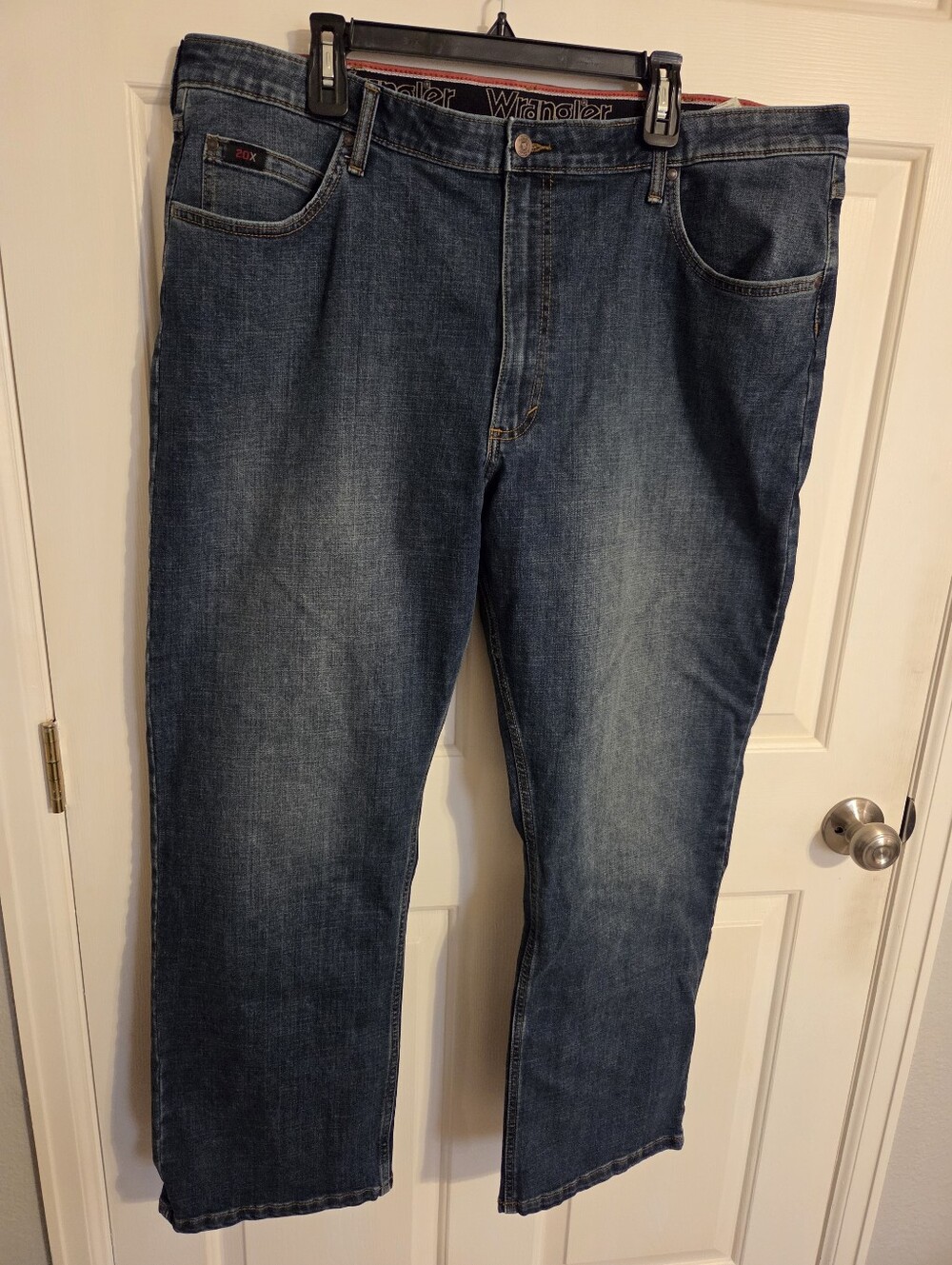 Wrangler 20X Men's Straight Jeans in Faded Blue Denim 42x32